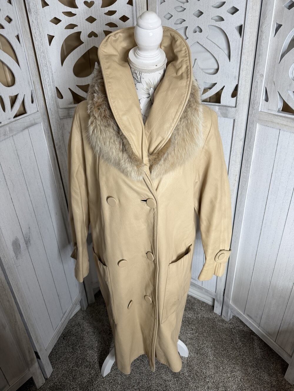 Vintage Womens Tan Leather Jacket Gene Edwards Large Buttons 50s Real Fur Large